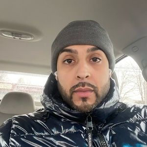 Meet your Posher, Jonathan